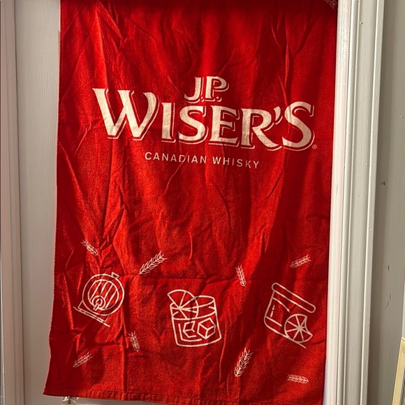 Red Bath Towel - Picture 1 of 4